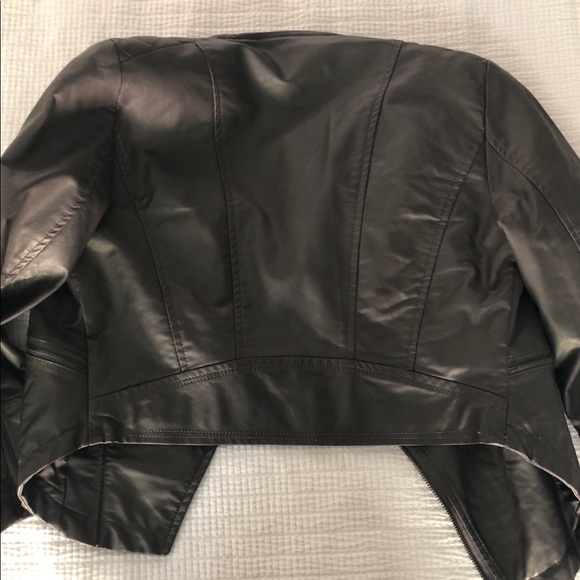 “Leather” mini jacket - Picture 3 of 3